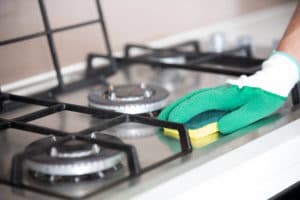 cleaning stove top